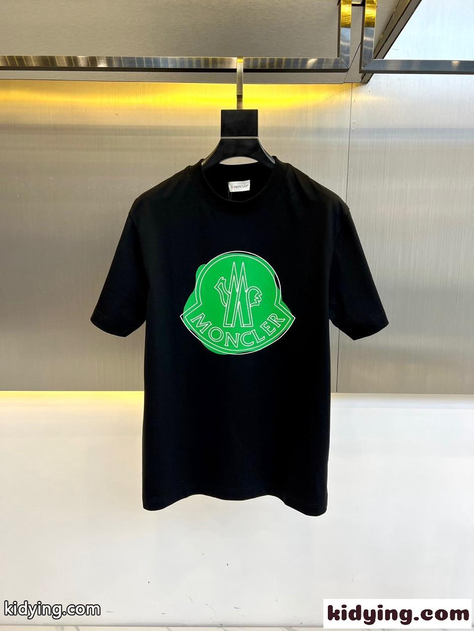 シンプル ロゴプリント クルーネック 半袖Tシャツ モンクレール Tシャツ コピー ブラック-0