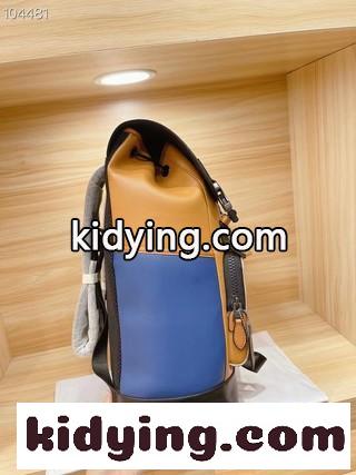 高級品 2021最新のCoach Trackコーチ ランドセルは工場生地 超高精細金物ロゴ 専用里内に輸入されています コーチバッグメンズ コピー-3