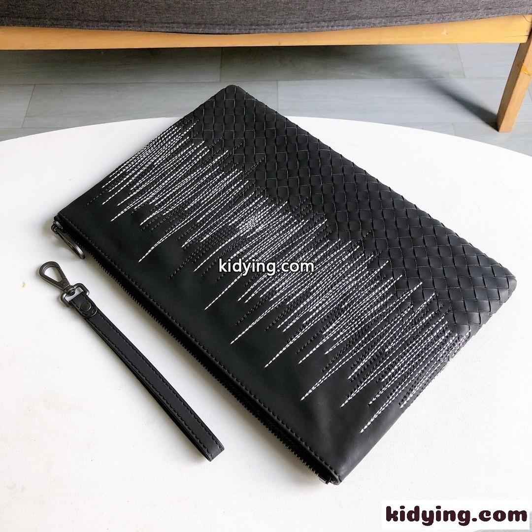 おしゃれ カジュアル シンプル ポーチバッグ ボッテガ・ヴェネタ バッグ メンズ コピー ブラック レザー 軽量 ブラック-2