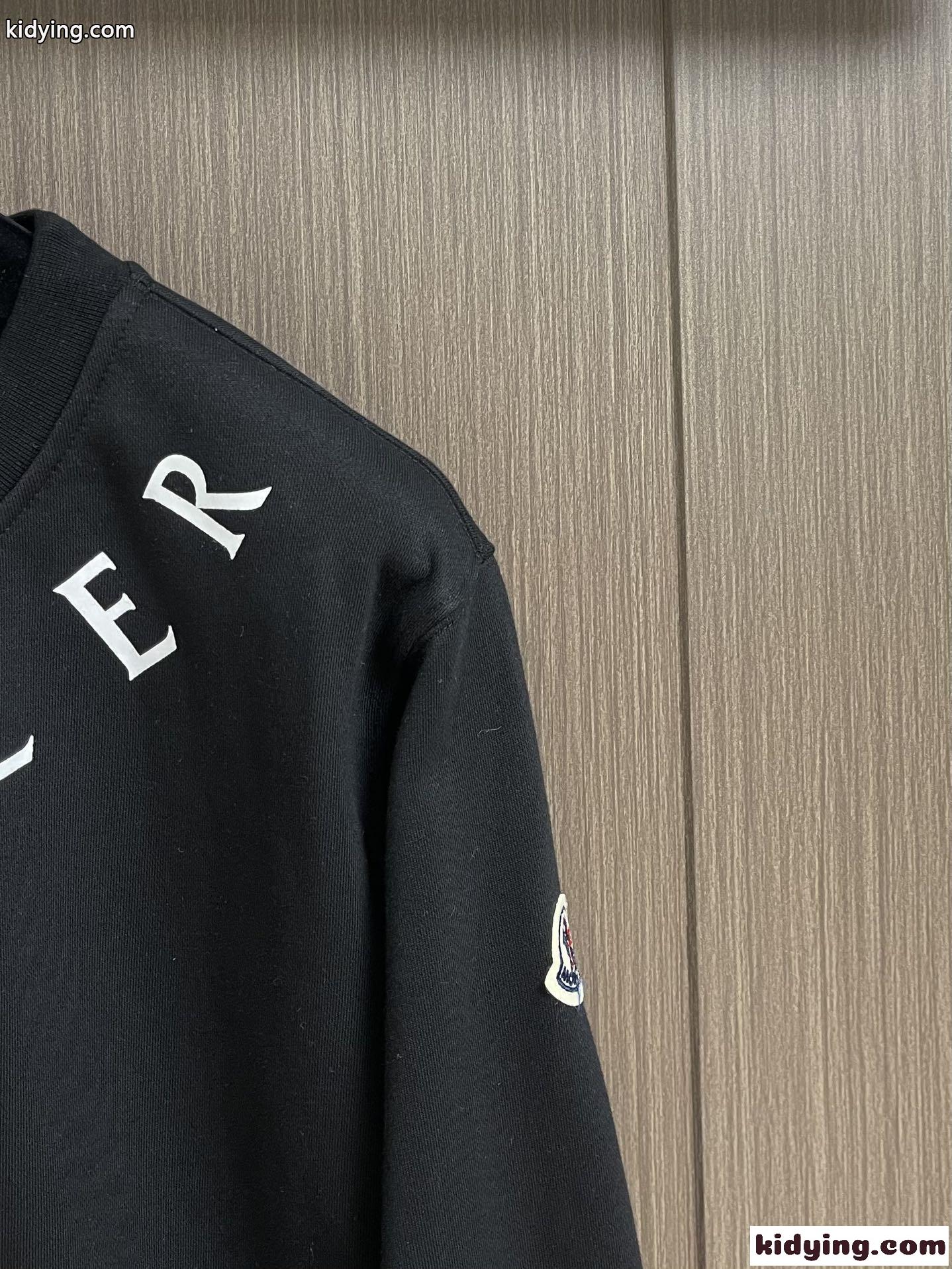 お洒落 ロゴプリント クルーネック スウェットシャツ モンクレール Tシャツ コピー ブラック-2