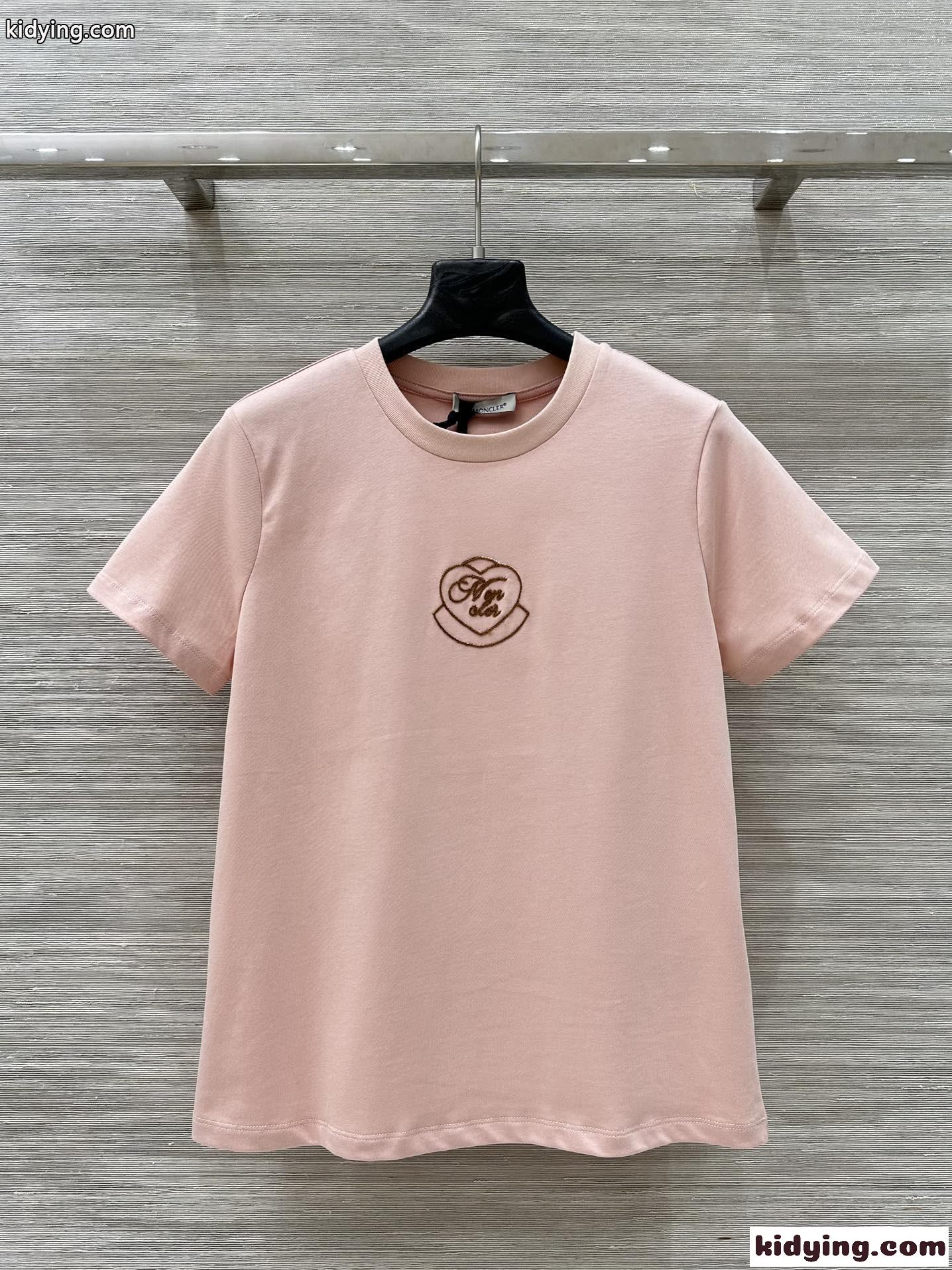 ハート ロゴ刺繍 コットン 半袖Tシャツ モンクレール Tシャツ 偽物 ピンク-0