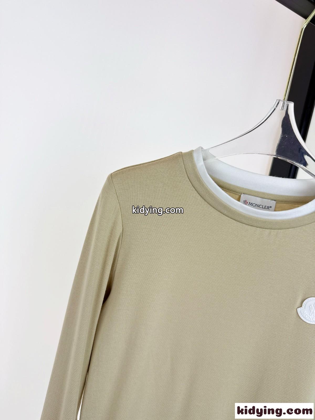 お洒落 洗練された 重ね着風 長袖Tシャツ モンクレール Tシャツ 偽物 クルーネック-2