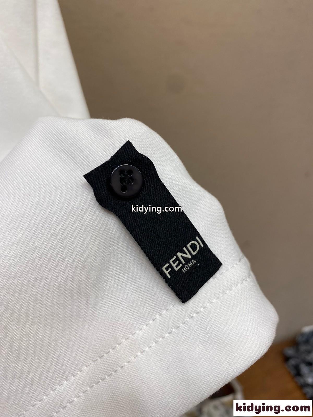 ベーシック 合わせやすい クルーネック フェンディ Tシャツ コピー 半袖 トップス-4