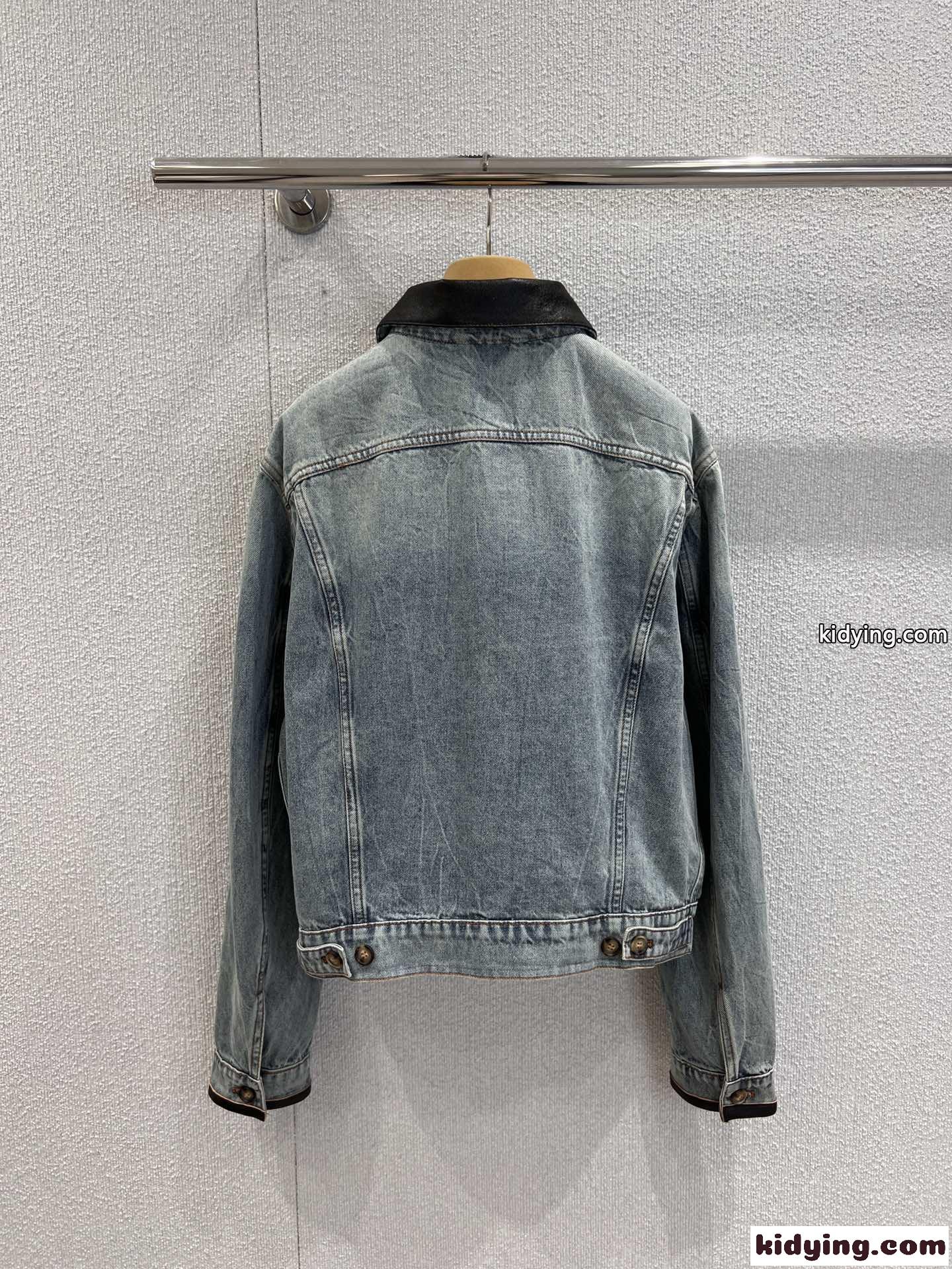 カジュアル 洗練された レザー襟 デニムジャケット ミュウミュウ ジャケット コピー-2