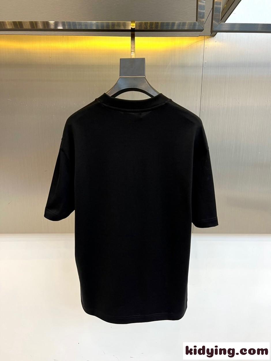 シンプル 定番 ロゴ刺繍 半袖Tシャツ バレンシアガ Tシャツ 偽物 ブラック-0