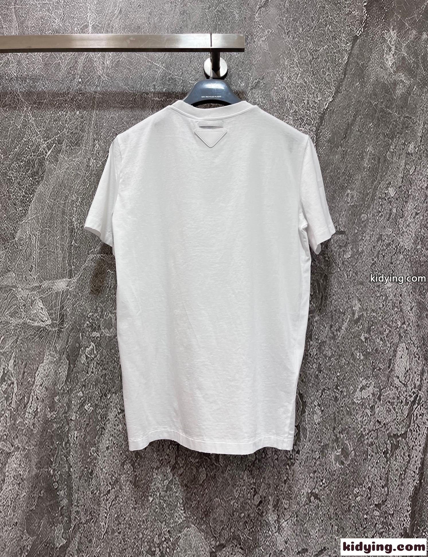 プラダ Tシャツ コピー シンプル 合わせやすい クルーネック エンブロイダリー ジャージー 半袖Tシャツ-1
