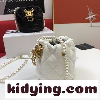 mini真珠桶包 シャネル バッグ 公式コピー シャネルフランスのバケツバッグ 純色の羊皮バッグを斜めにかける-2
