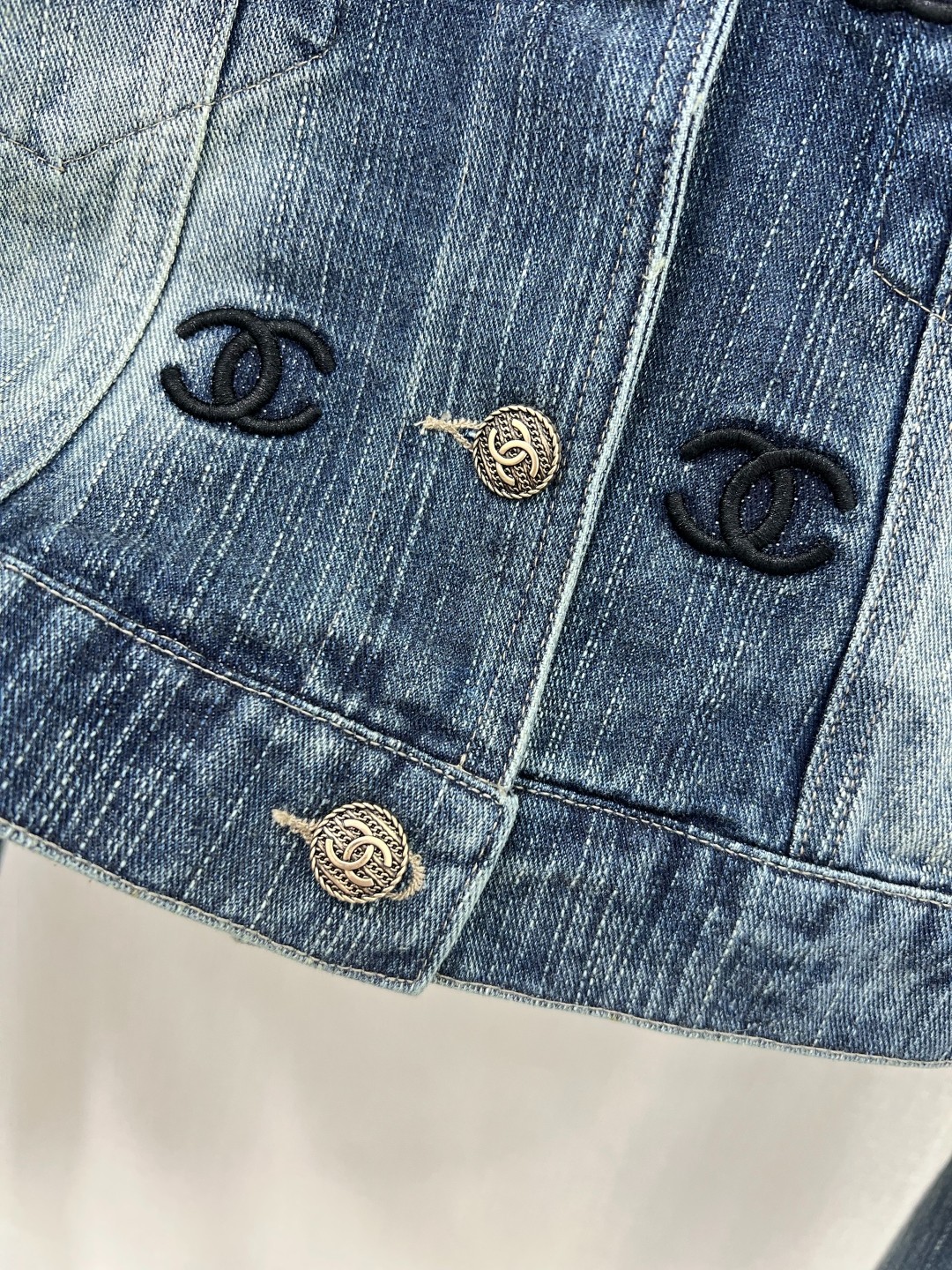 おしゃれ 刺繍入り ブルゾン シャネル ジャケット コピー デニムジャケット-2