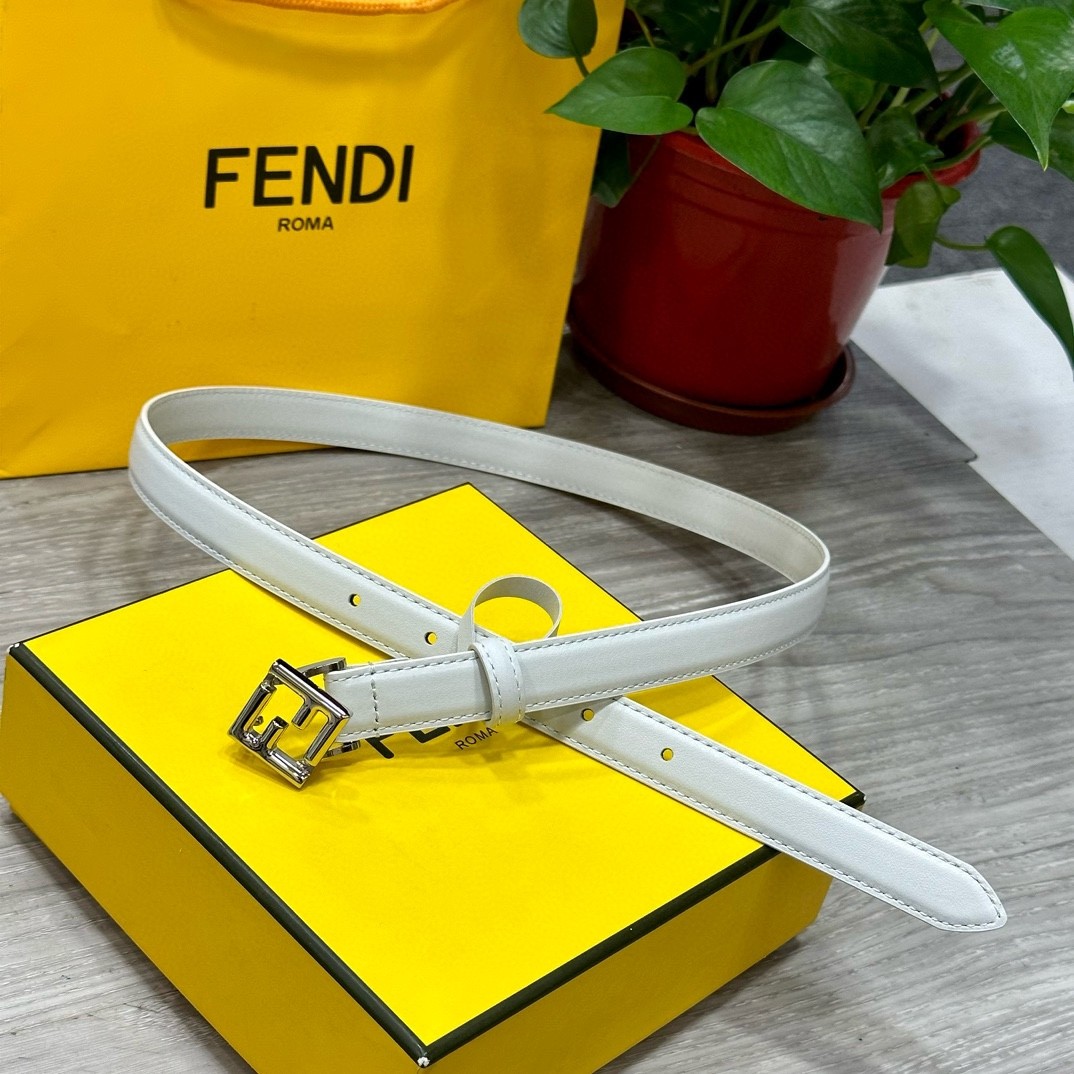 シンプル FFダイヤモンド ベルト フェンディ ベルト 偽物 細ベルト ホワイト-4