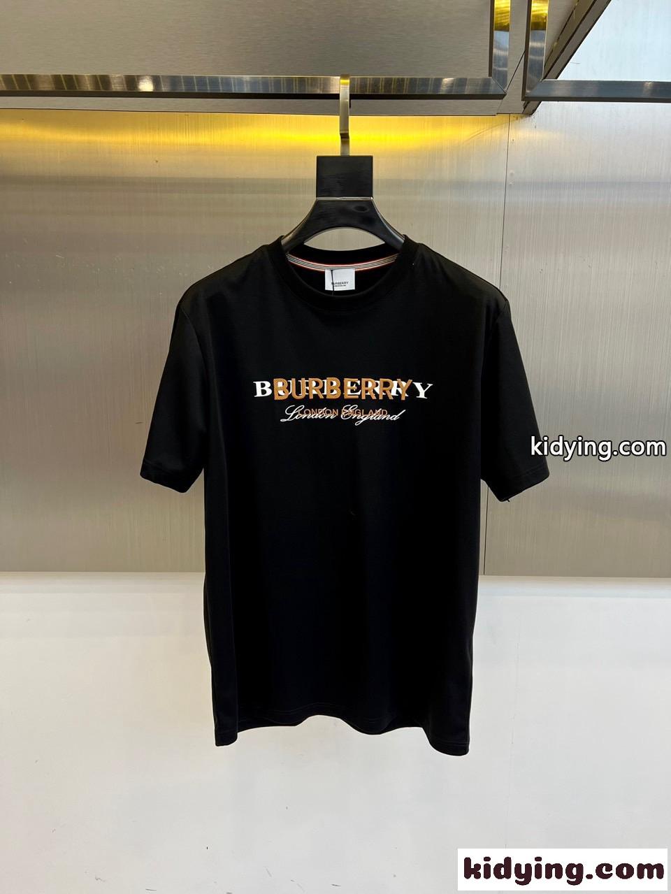 シンプル ロゴ入り 半袖Tシャツ バーバリー Tシャツ 偽物 クルーネック ブラック-0
