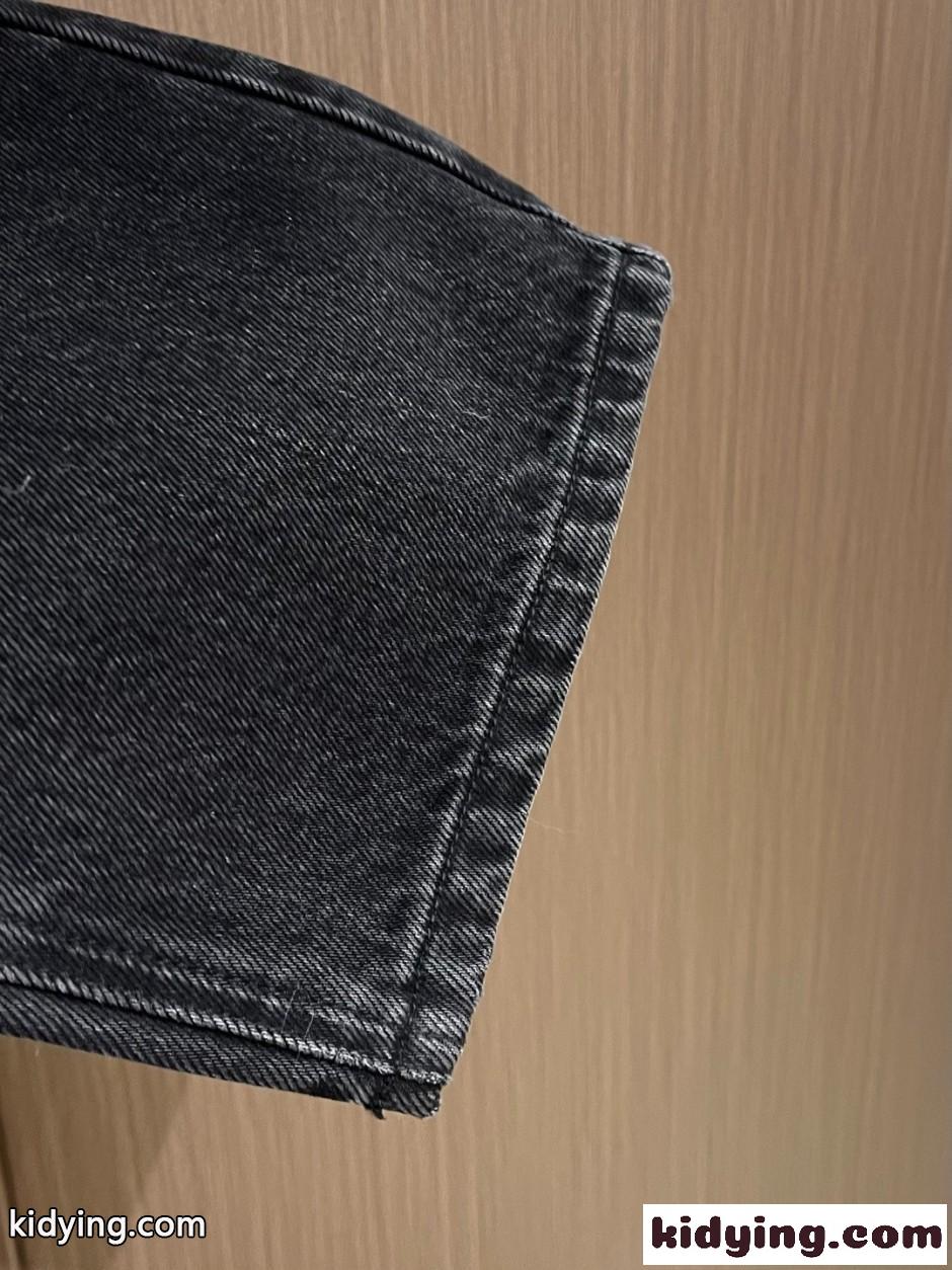 グッチ ジーンズ 偽物 合わせやすい GGキャンバス デニムパンツ ブラック-3