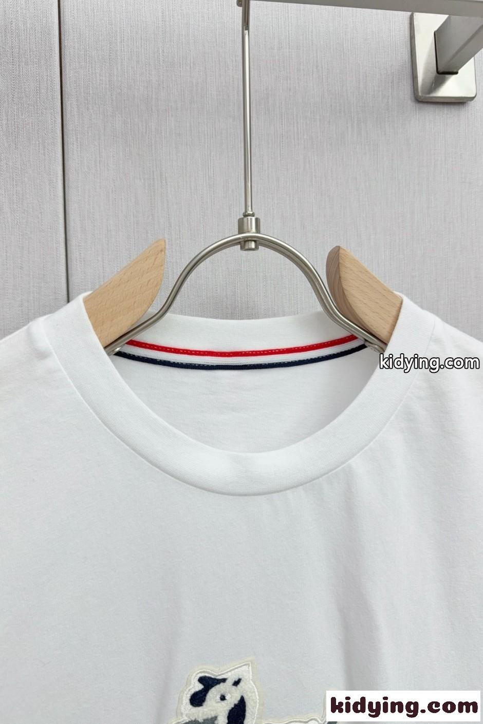 シンプル 可愛い ヘクター クルーネック 半袖Tシャツ トムブラウン Tシャツ 偽物 ホワイト-2