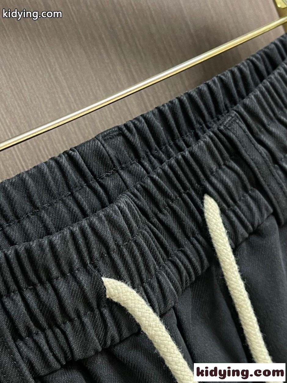 クロムハーツ ジーンズ 偽物 スタイリッシュ クロスパッチ デニムパンツ ブラック-2