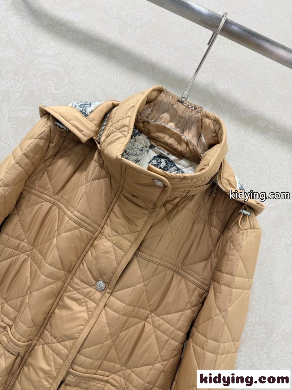 上品 ロング キルティングコート クリスチャン・ディオール ジャケット 偽物 キャメル-0