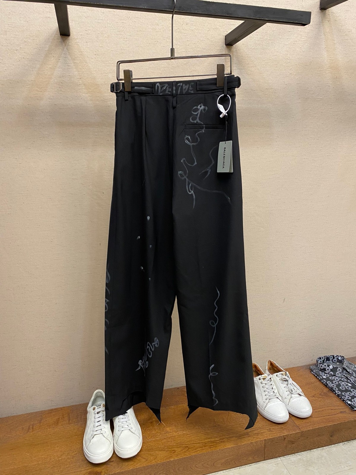 おしゃれ 人気 バレンシアガ GRAFFITI SKATER TAILORED パンツ コピー-5