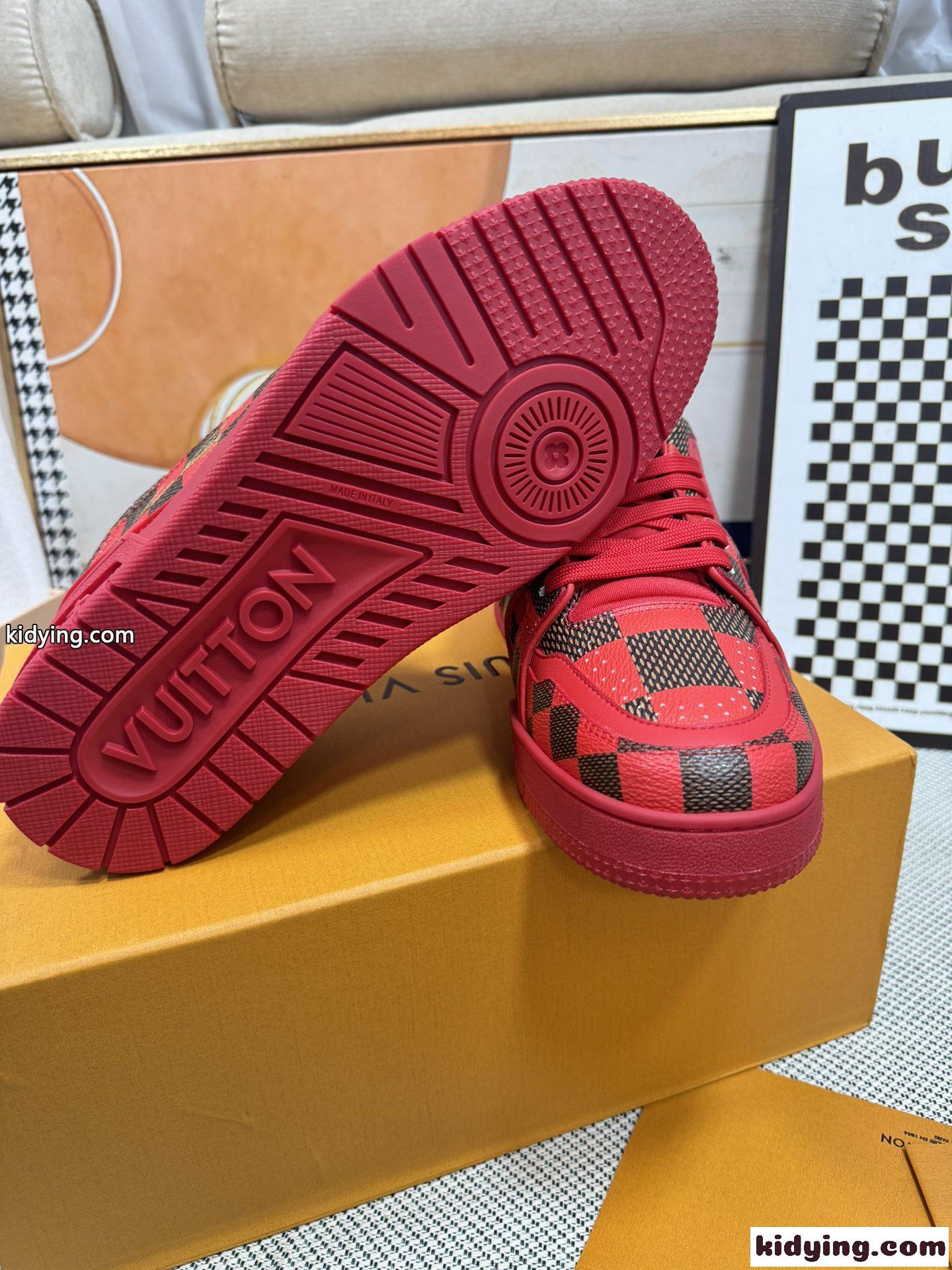 お洒落 ダミエ柄 LV トレイナー・ライン スニーカー ルイ・ヴィトン スーパーコピー レッド-4