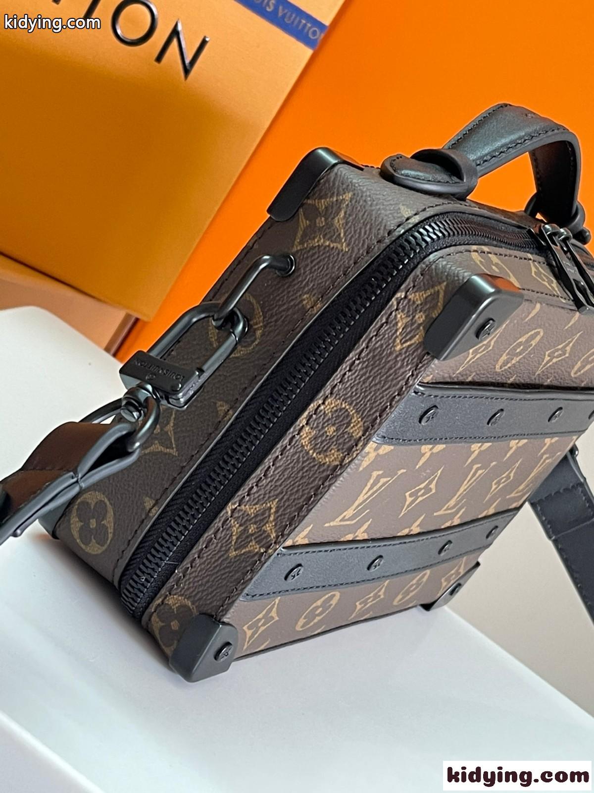 ルイ・ヴィトン バッグ メンズ コピー M45935 ハンドル・ソフトトランク モノグラム ショルダーバッグ-2