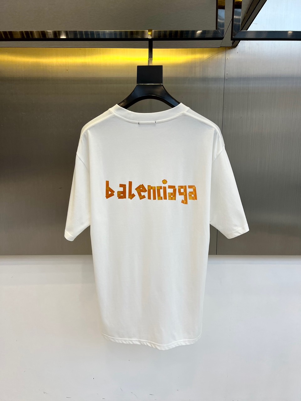 バレンシアガ Tシャツ 偽物 ロゴプリント クルーネック 半袖Tシャツ ホワイト-3