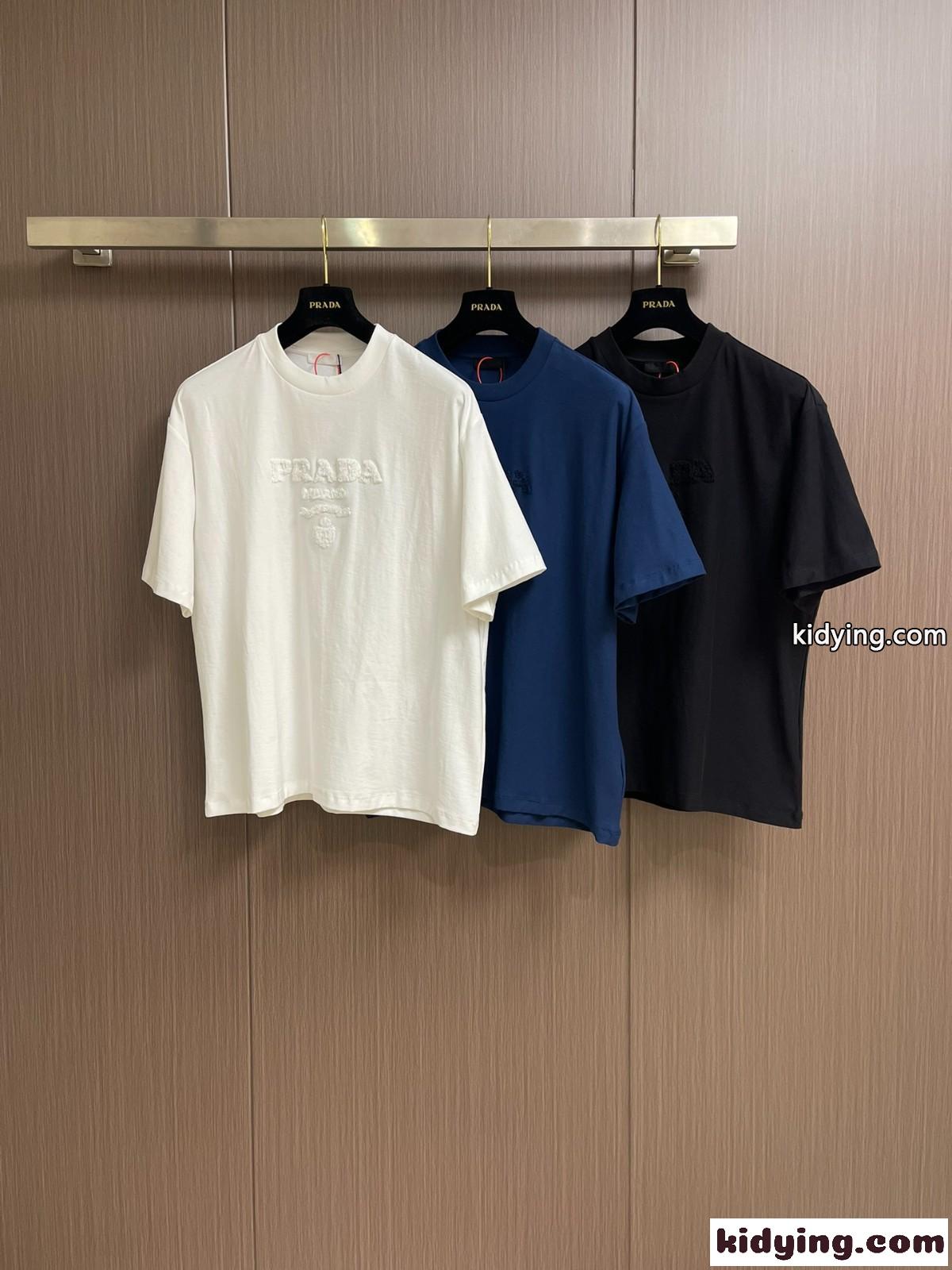 シンプル ロゴ入り クルーネック プラダ Tシャツ コピー 半袖Tシャツ コットン-0