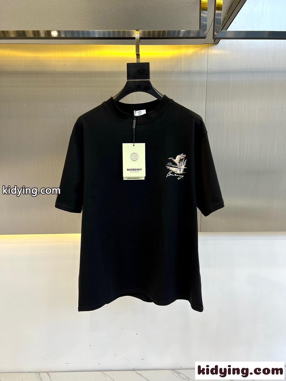 カジュアル リラックス 刺繍入り 半袖Tシャツ バーバリー Tシャツ コピー ブラック-0