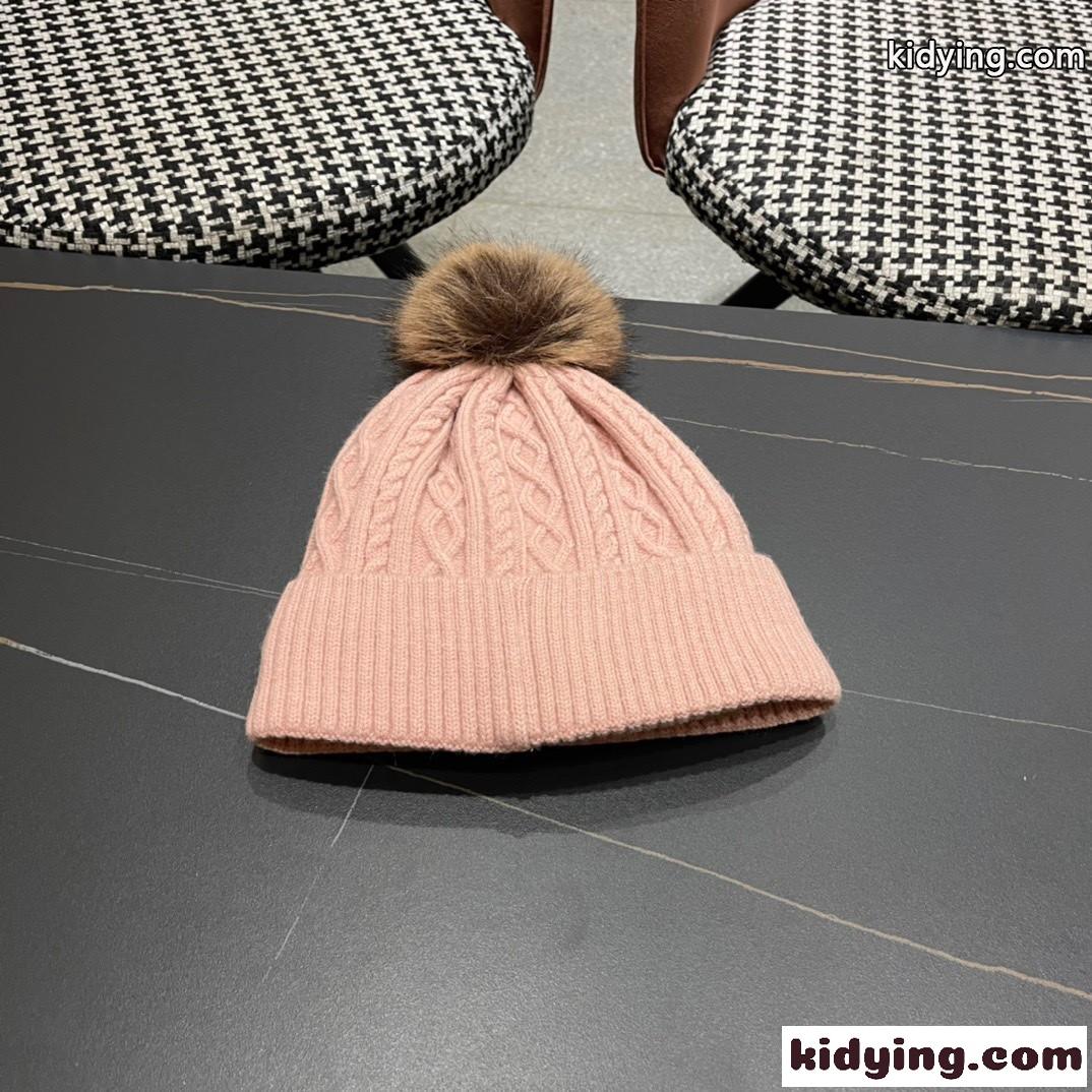プラダ キャップ コピー 可愛い ボンボン付き ニットキャップ ケーブル編み-2