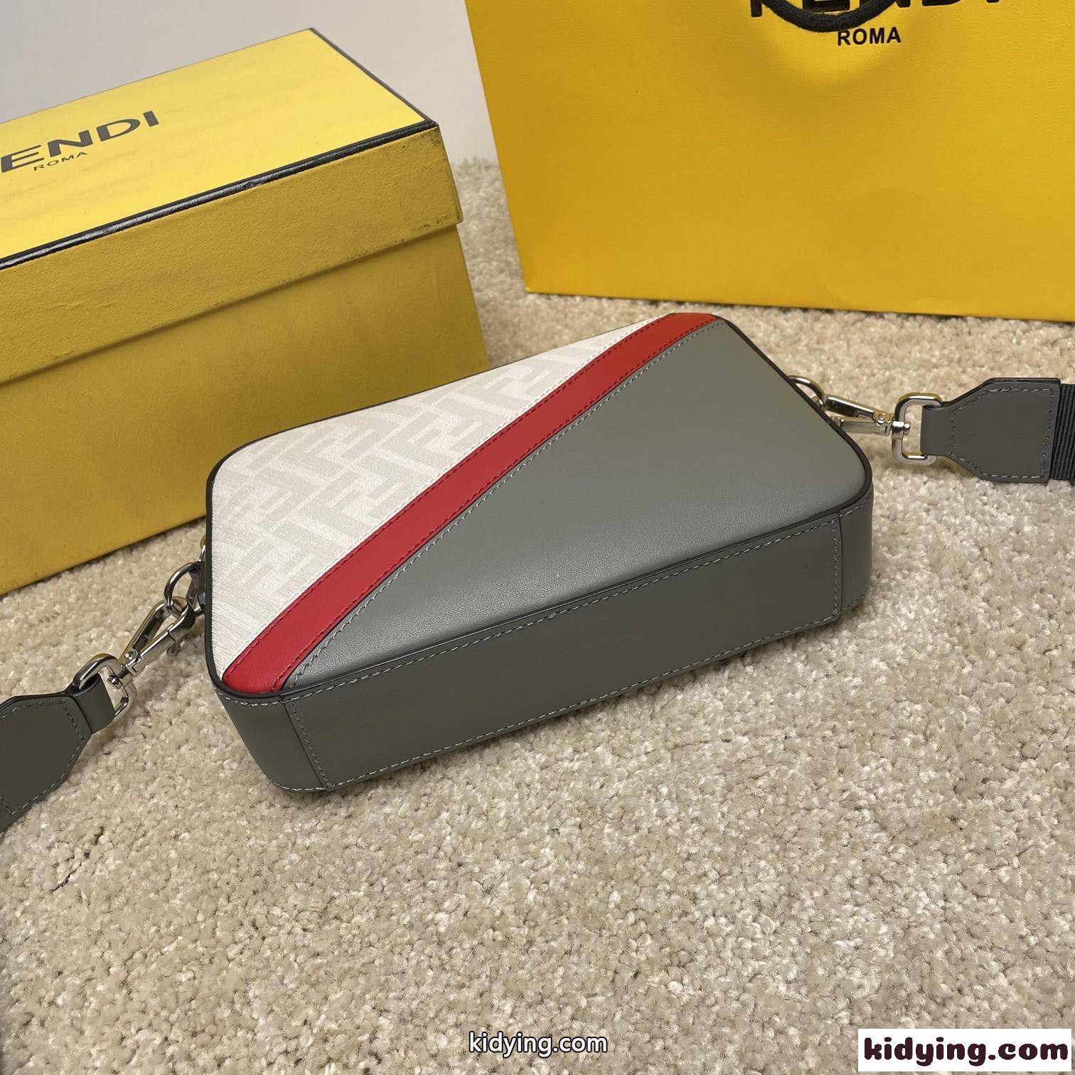 FENDI マルチカラーレザー カメラケース フェンディ バッグ 人気 コピー メンズ ショルダーバッグ-1