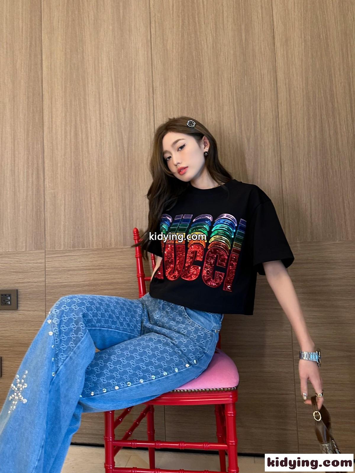 GUCCI エンブロイダリー入り コットン 半袖Tシャツ グッチ Tシャツ コピークロップド丈-3