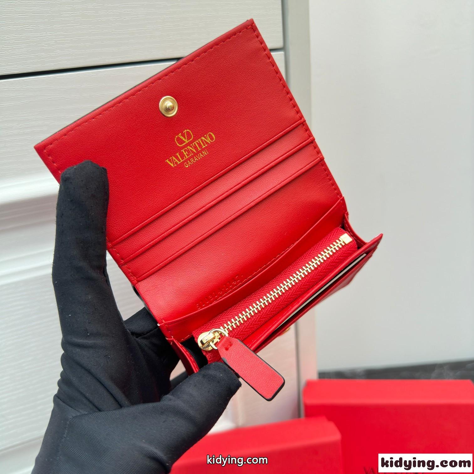 ロックスタッズ スモール ウォレット ヴァレンティノ 財布 コピー レッド-5