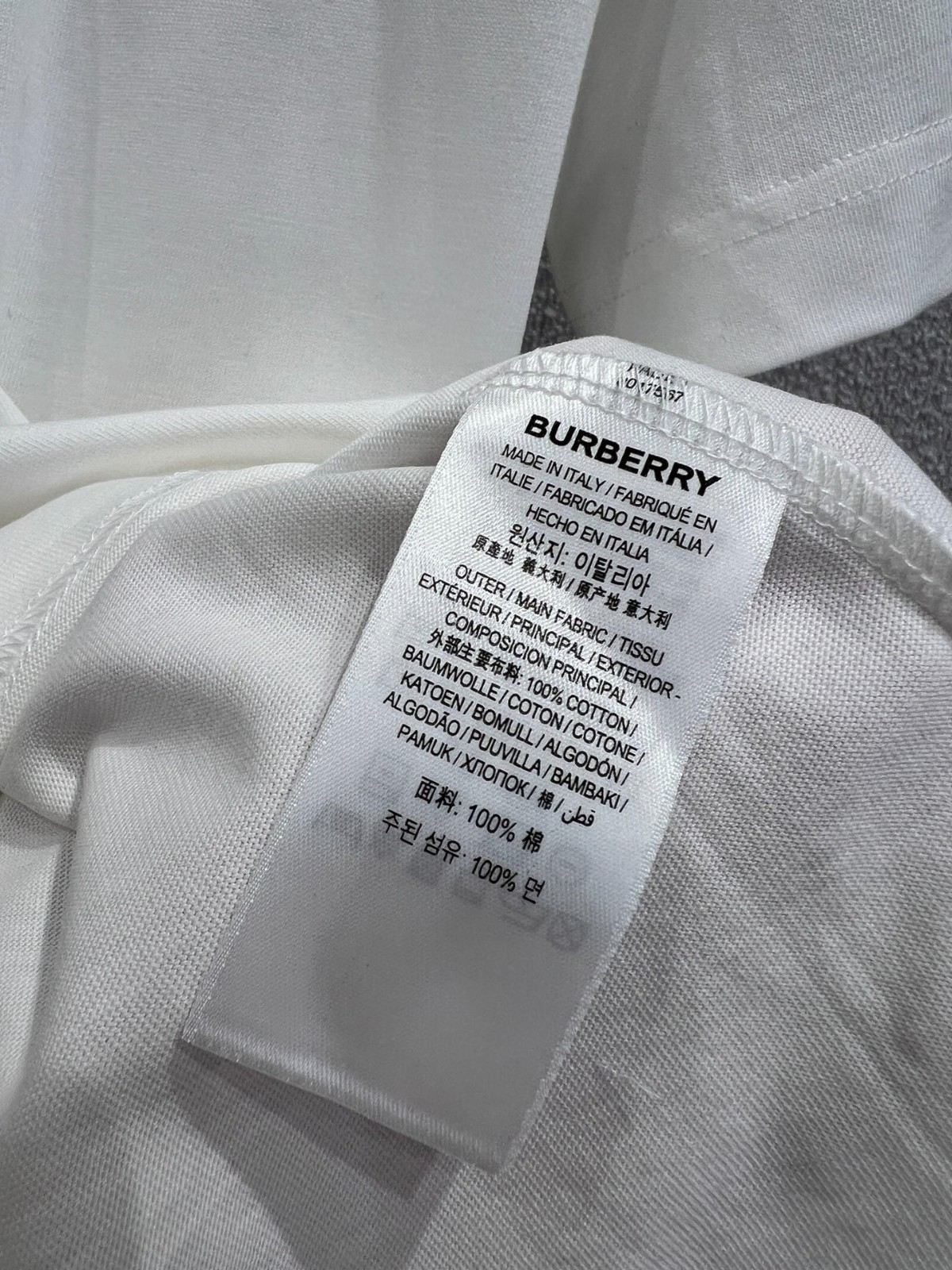ゴシックロゴ コットンTシャツ バーバリー Tシャツ コピー クルーネック ホワイト-3