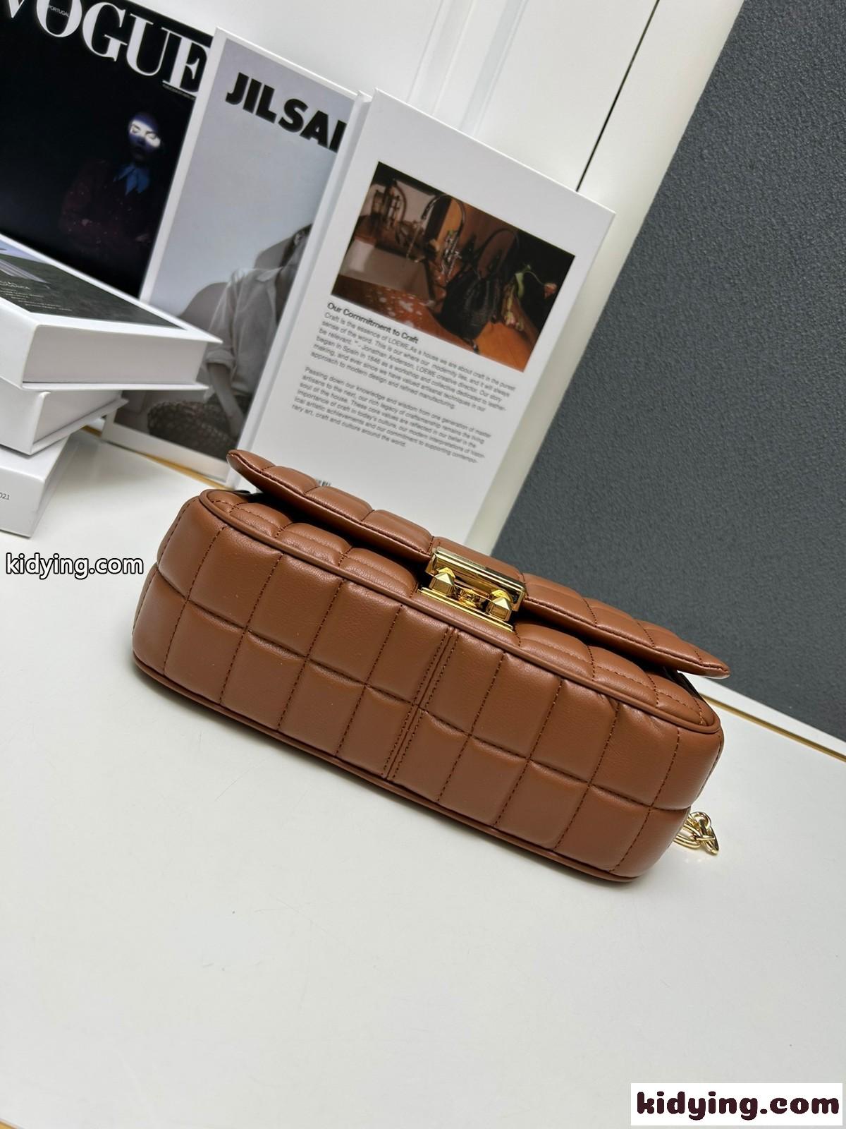 マイケルコース TRIBECA キルテッド レザー ショルダー スモール スーパーコピー ブラウン-2