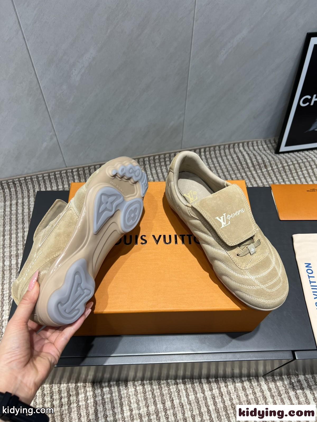 お洒落 LV フットプリント サッカー ルイヴィトン スニーカー スーパーコピー カーキ-4