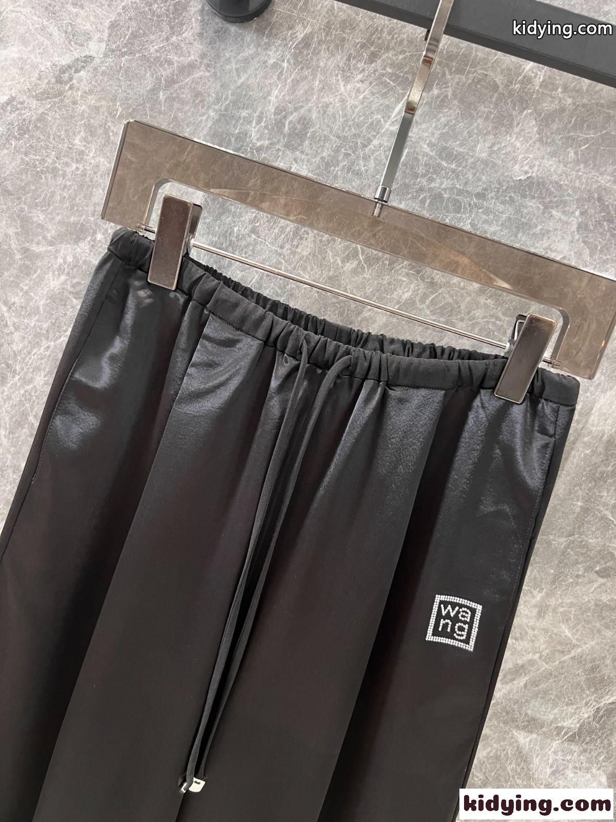 上品 カジュアル ロゴ ロングパンツ アレキサンダーワング パンツ 偽物 ブラック-0