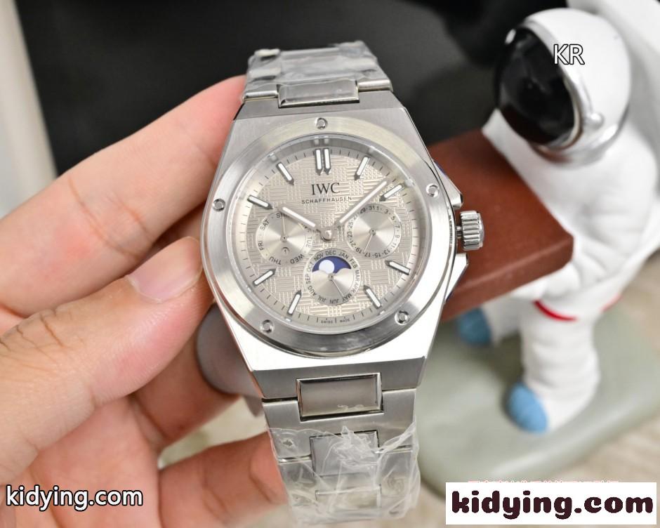 IWC ウォッチファインダー 時計 スーパーコピー 高級感 エレガント ウォッチ-1