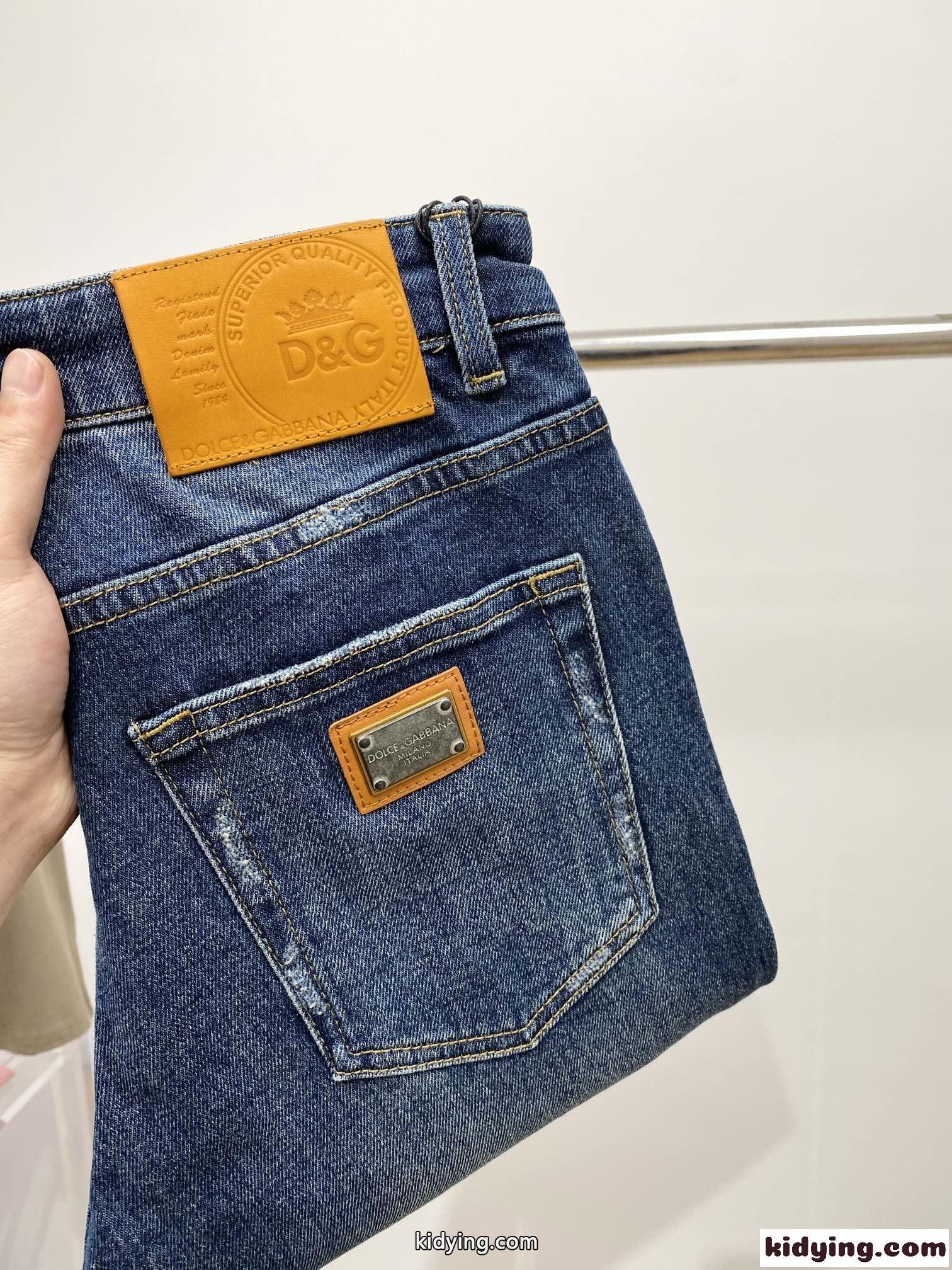 合わせやすい メンズ ドルチェ&ガッバーナ ジーンズ 偽物 ストレッチ デニムパンツ-1