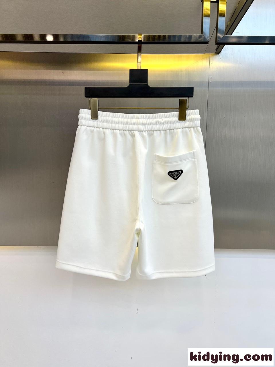 合わせやすい カジュアル ロゴ ショートパンツ プラダ パンツ 偽物 ホワイト-0