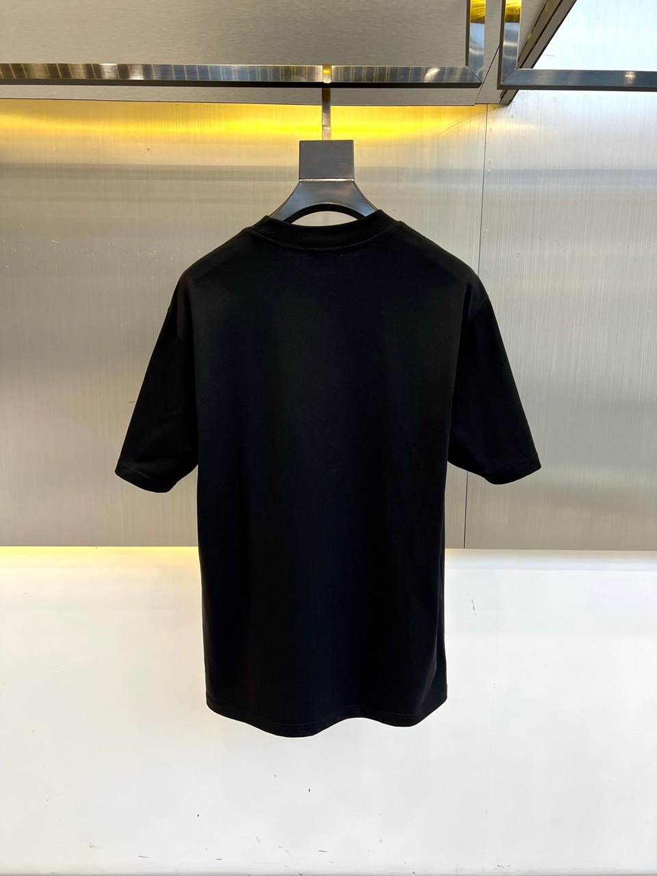 お洒落 ヴェルサーチェ Tシャツ 偽物 ロゴ入り 半袖Tシャツ コットン ブラック-4