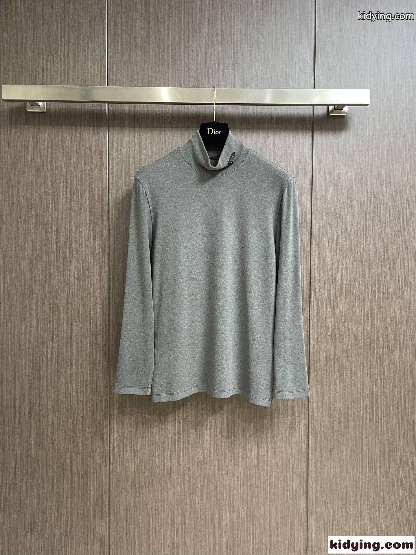 ベーシック 合わせやすい タートルネック 長袖Tシャツ プラダ Tシャツ コピー ライトグレー-0