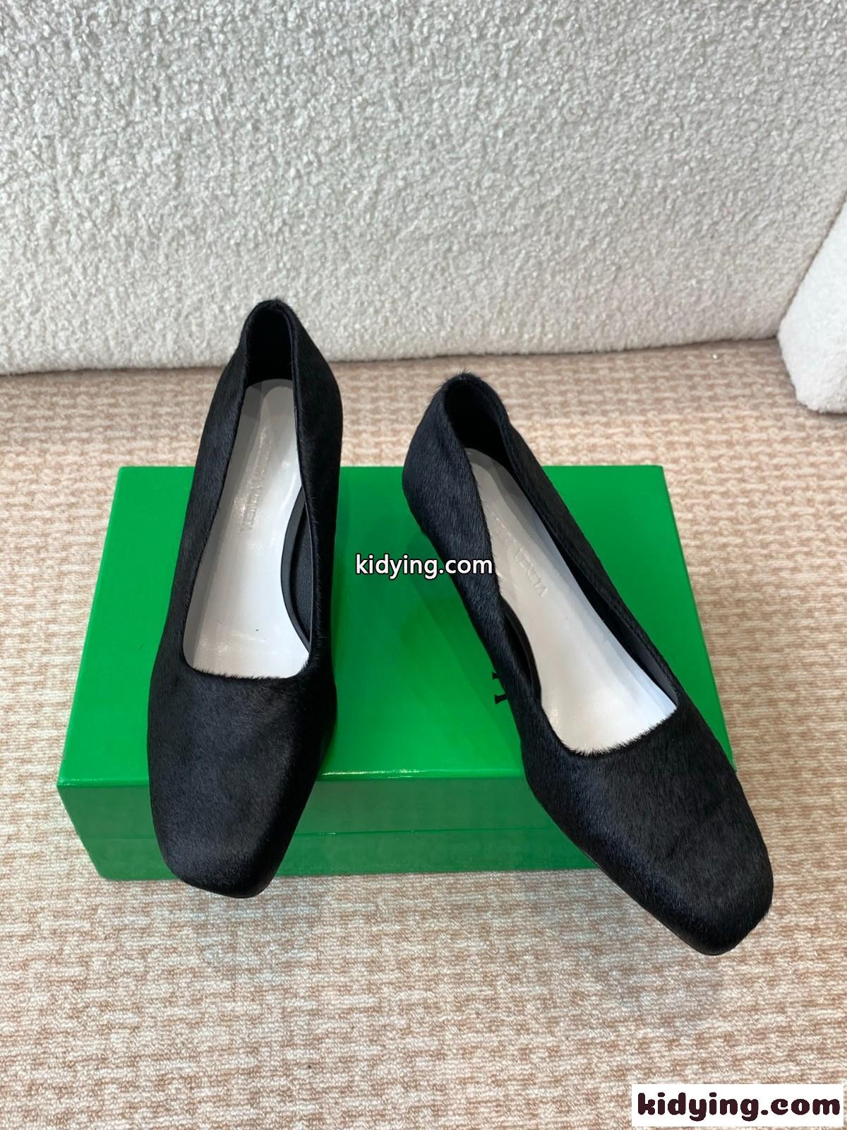 ボッテガ・ヴェネタ ブーギー パンプス スーパーコピー レディースシューズ ブラック-1