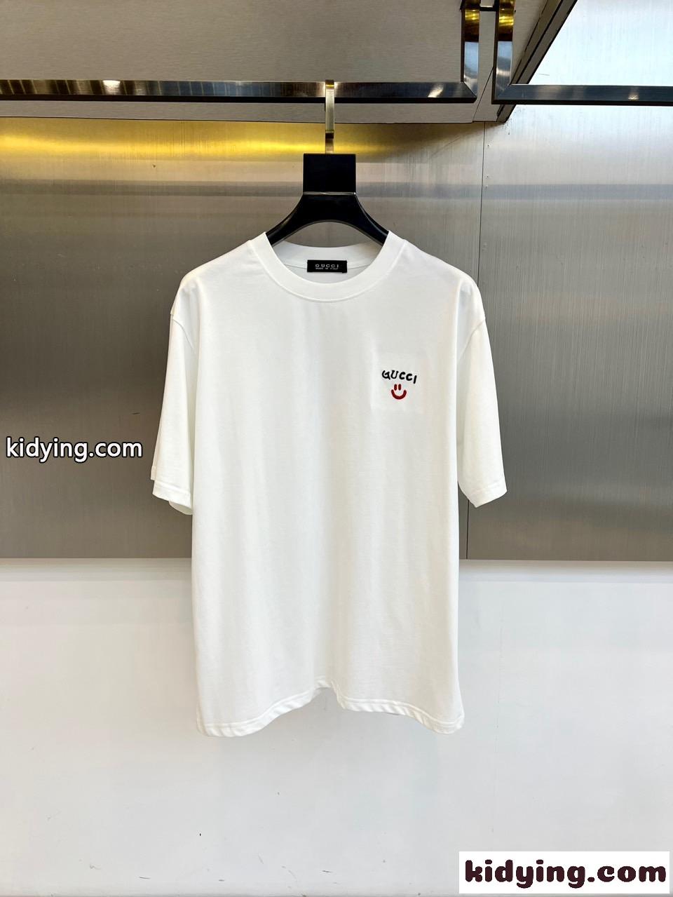 洗練された シンプル 刺繍入り 半袖Tシャツ グッチ Tシャツ 偽物 合わせやすい ホワイト-0