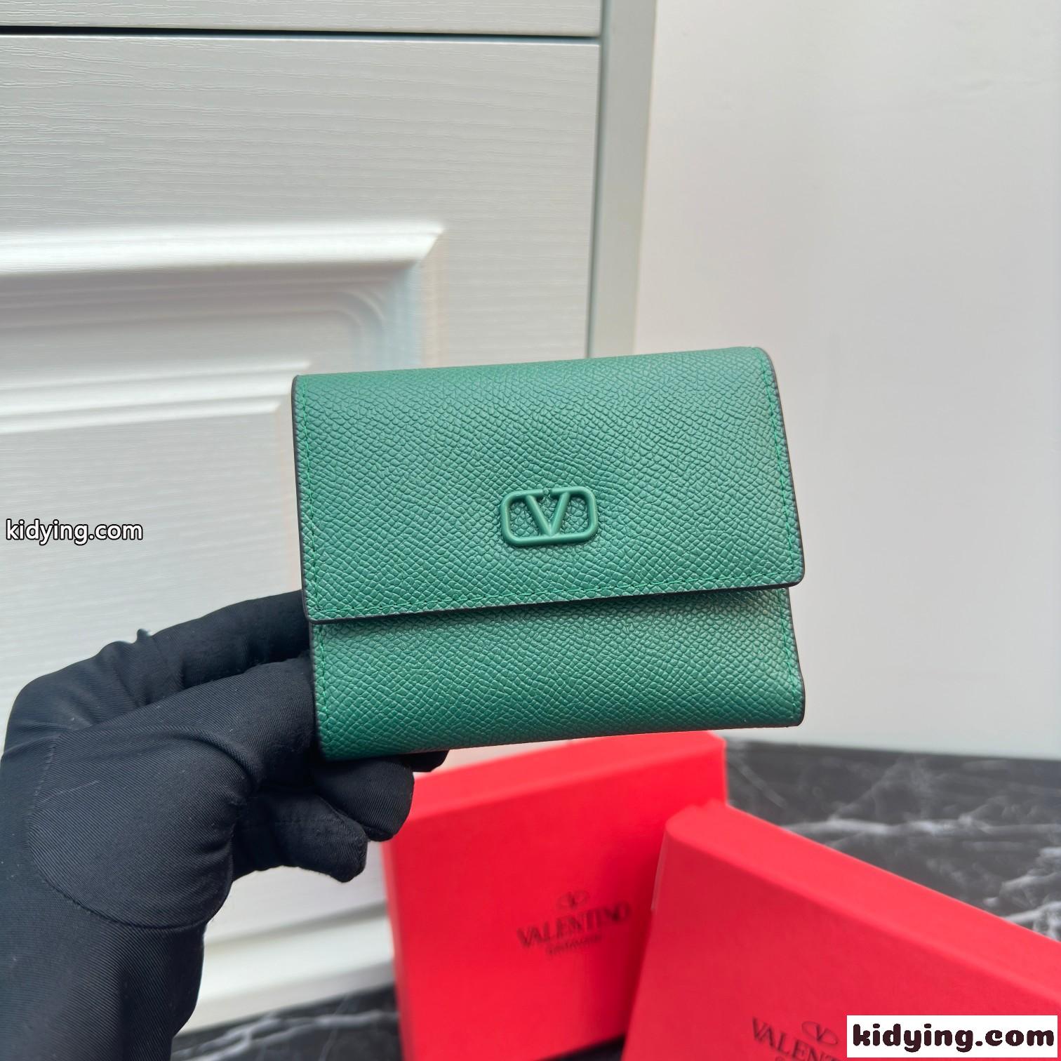人気 コンパクト Vロゴ 折りたたみ財布 ヴァレンティノ 財布 コピー グリーン-2