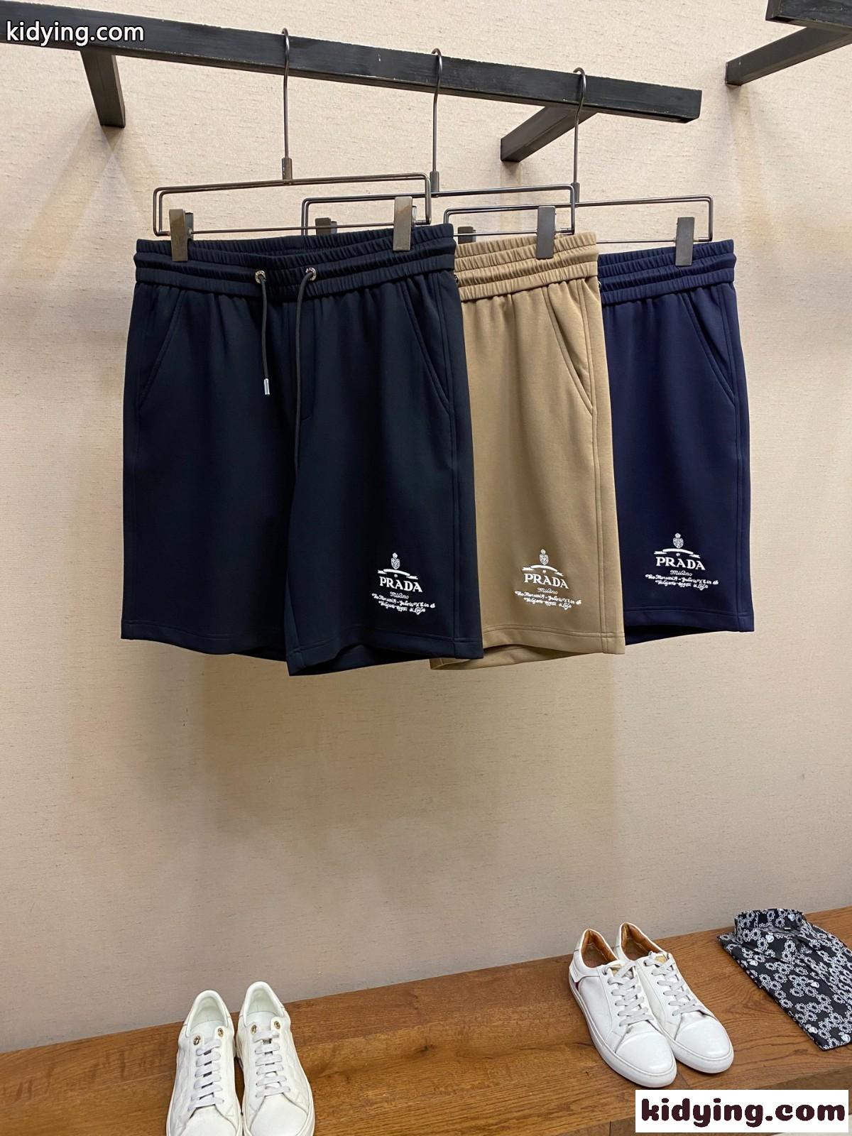 定番 カジュアル ロゴ ショートパンツ プラダ パンツ 偽物 メンズ-0