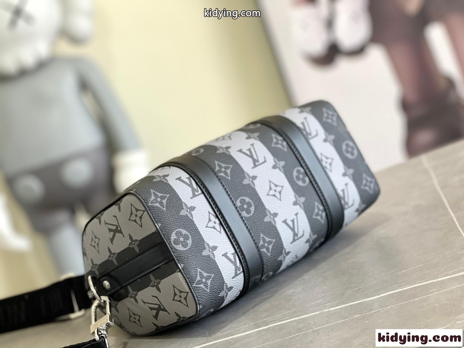 LOUIS VUITTON × NIGO シティ・キーポル ルイ・ヴィトン バッグ コピー ショルダーバッグ M45963-3