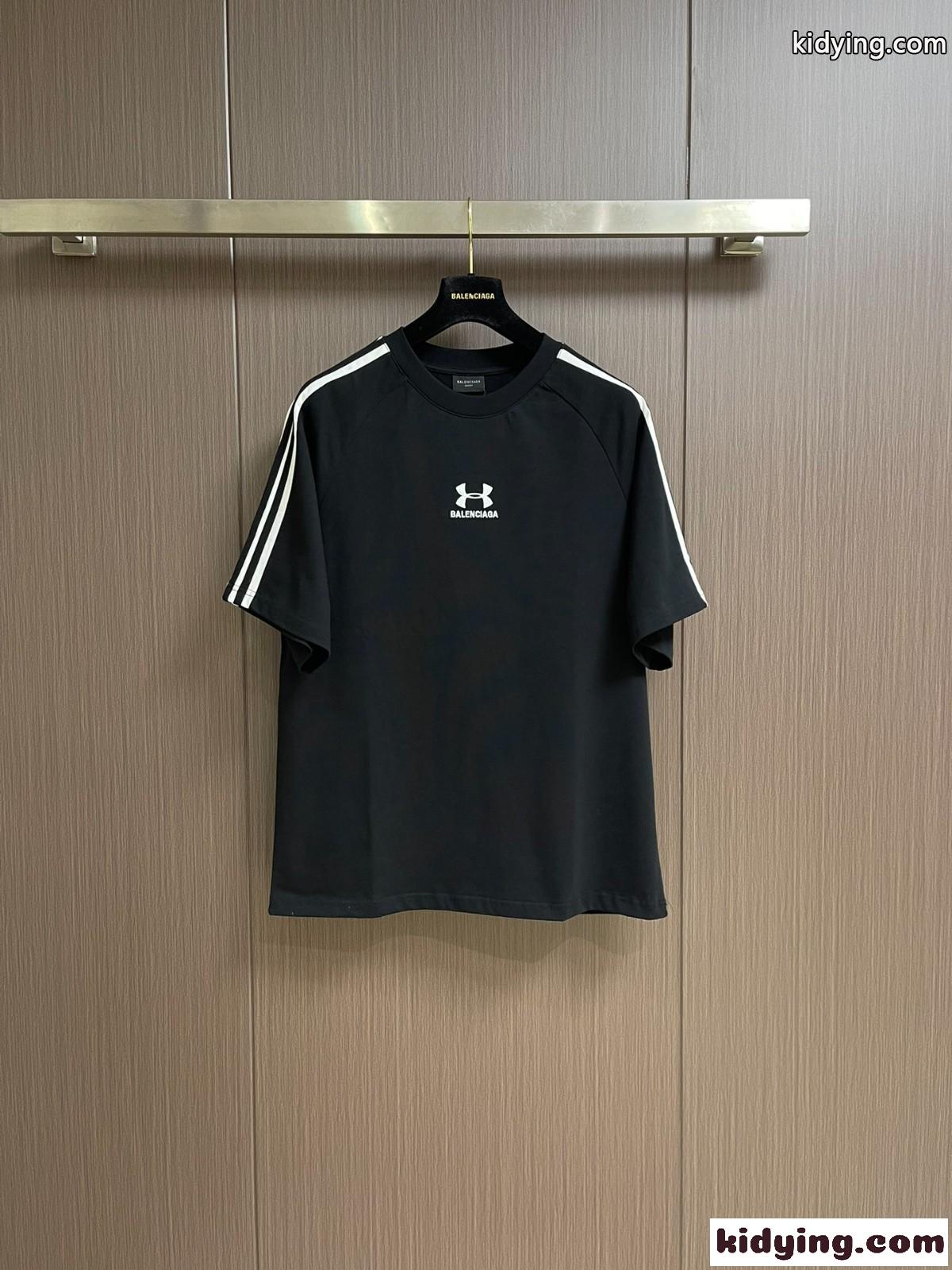 BALENCIAGA x Under Armour 半袖Tシャツ バレンシアガ Tシャツ コピー ブラック-0