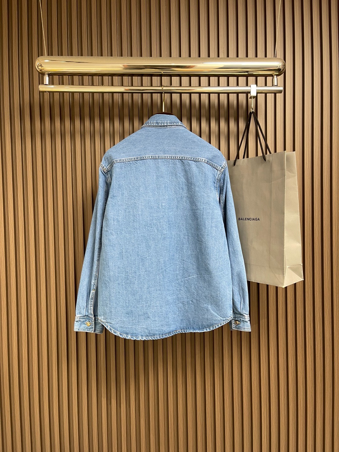 リラックスフィット デニムシャツ グッチ シャツ スーパーコピー-0