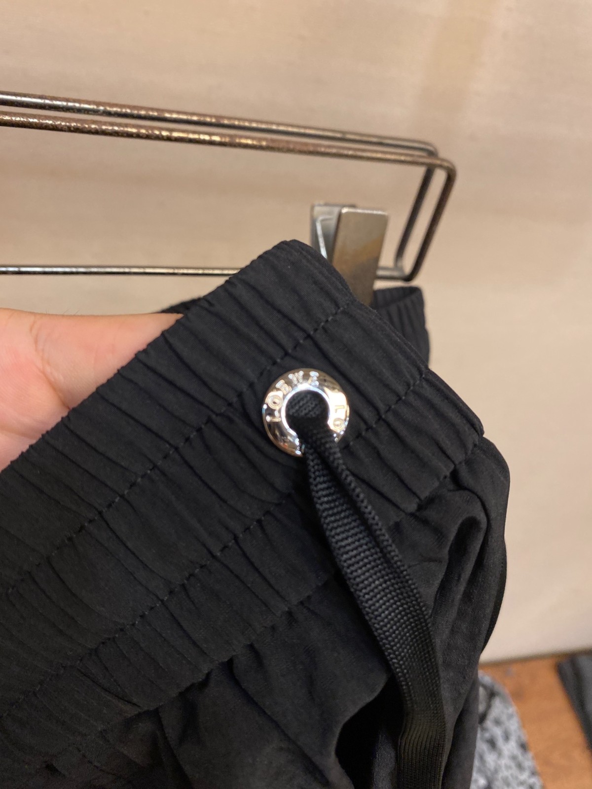 シンプル 洗練された 夏の定番 ロエベ パンツ 偽物 ロゴ ショートパンツ-0