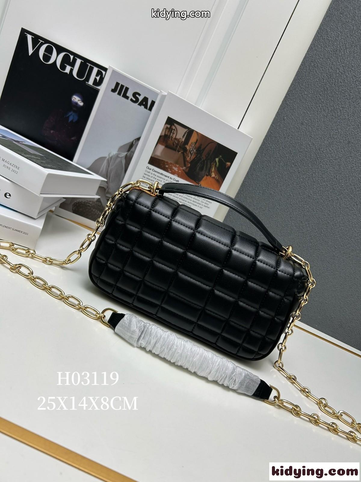 マイケルコース TRIBECA キルテッド レザー ショルダー スモール スーパーコピー ブラック-1