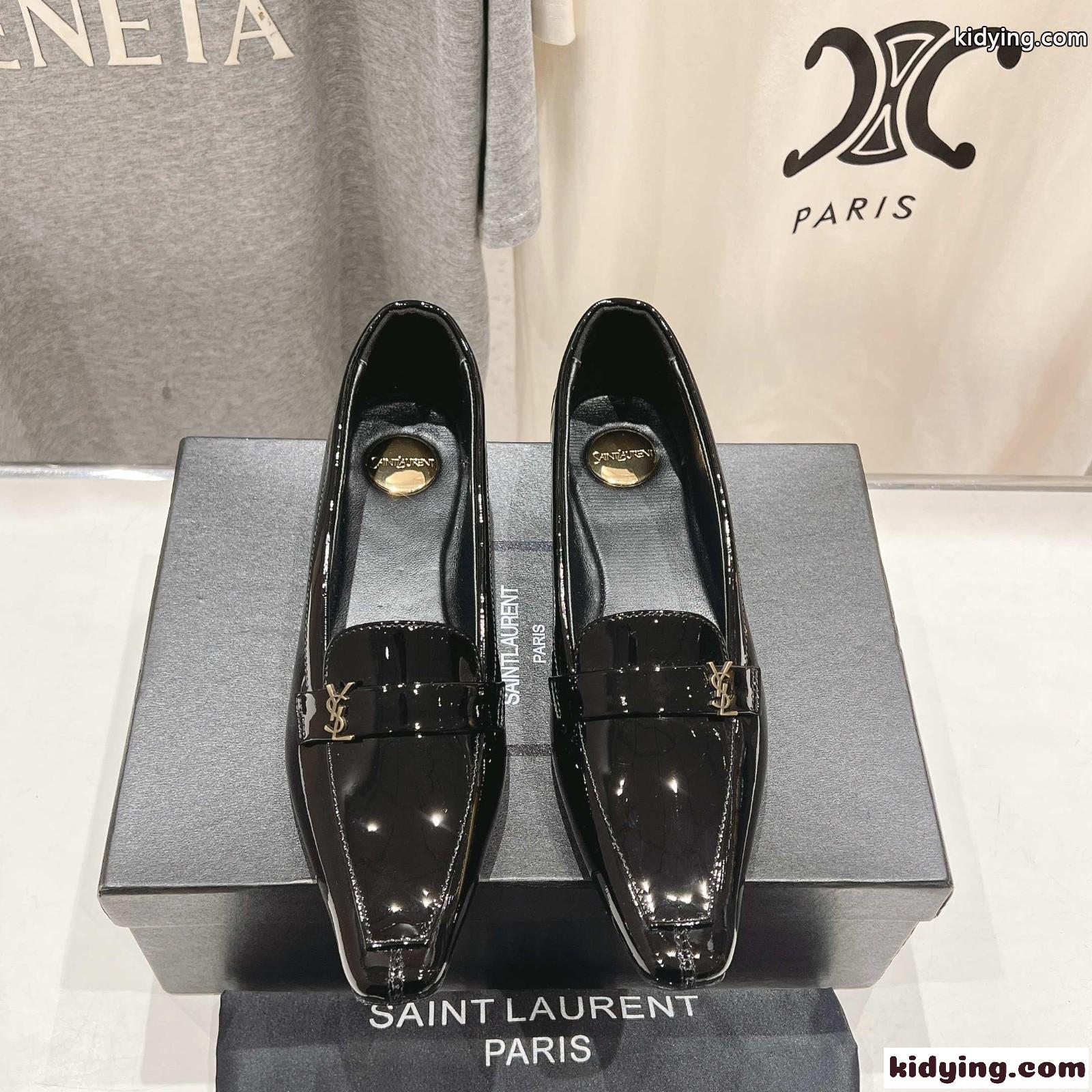 エレガント パテントレザー YSL イヴ・サンローラン ポピー バレリーナ スーパーコピー ブラック-1