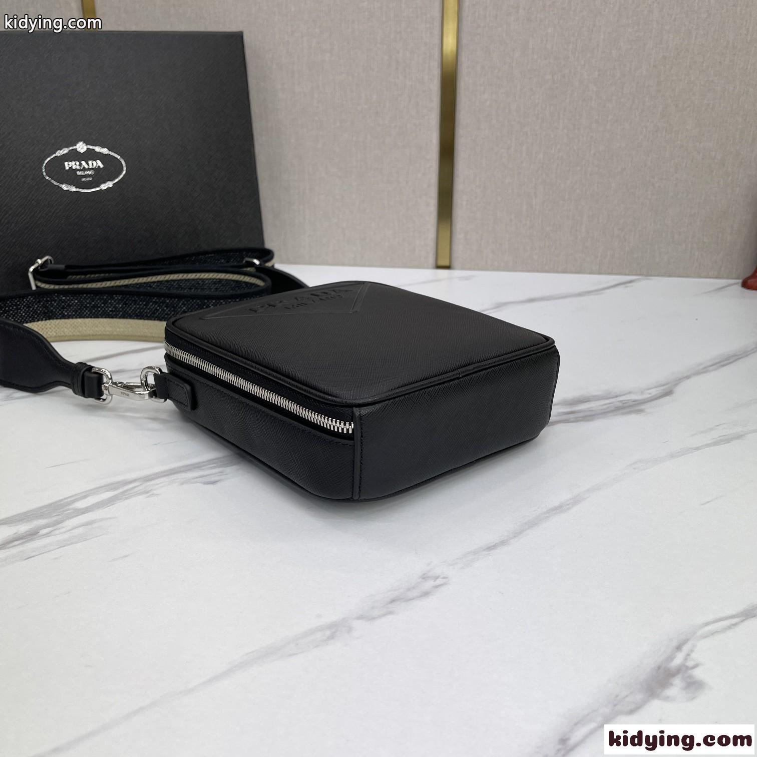 上品 ファッション メンズ ショルダーバッグ プラダ バッグ コピー ブラック-2