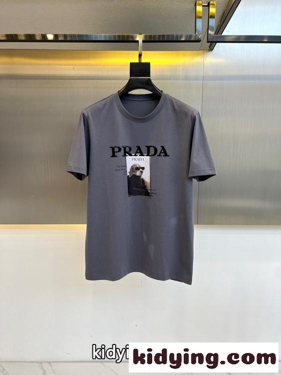 お洒落 プリント クルーネック プラダ Tシャツ コピー 半袖Tシャツ グレー-0