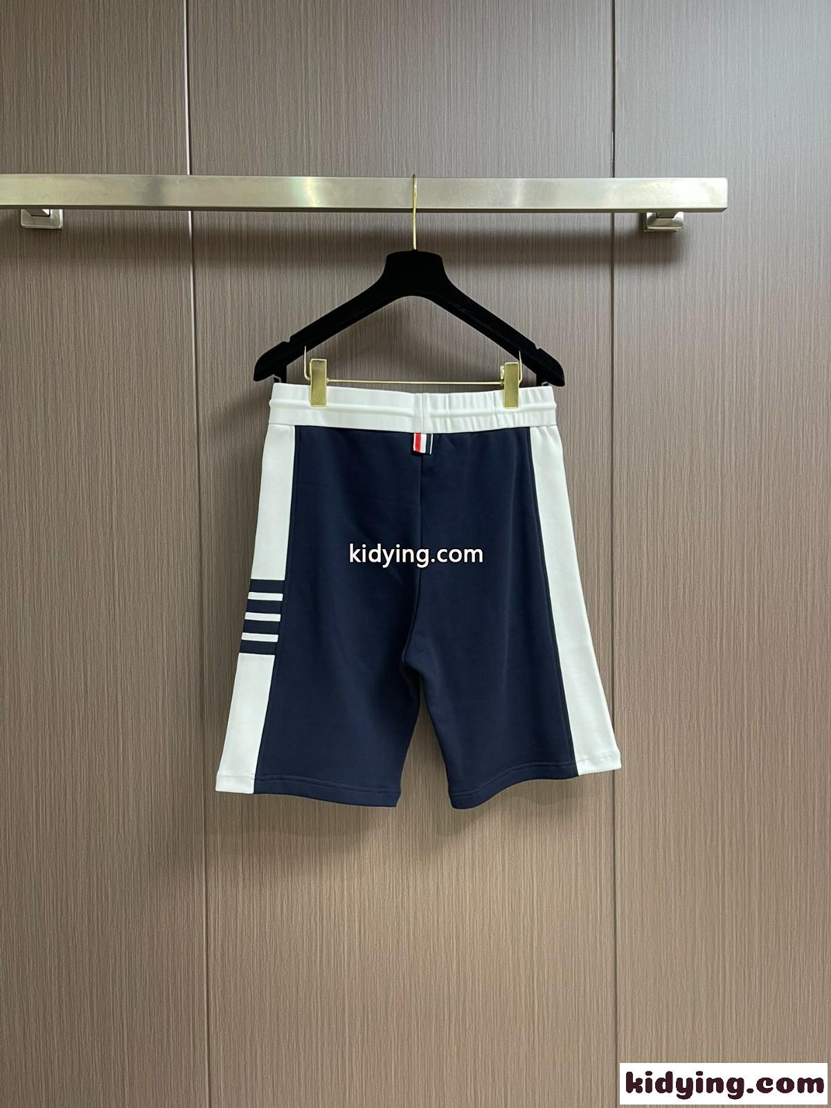 トムブラウン パンツ スーパーコピー 人気 カジュアル おしゃれ ショートパンツ-1